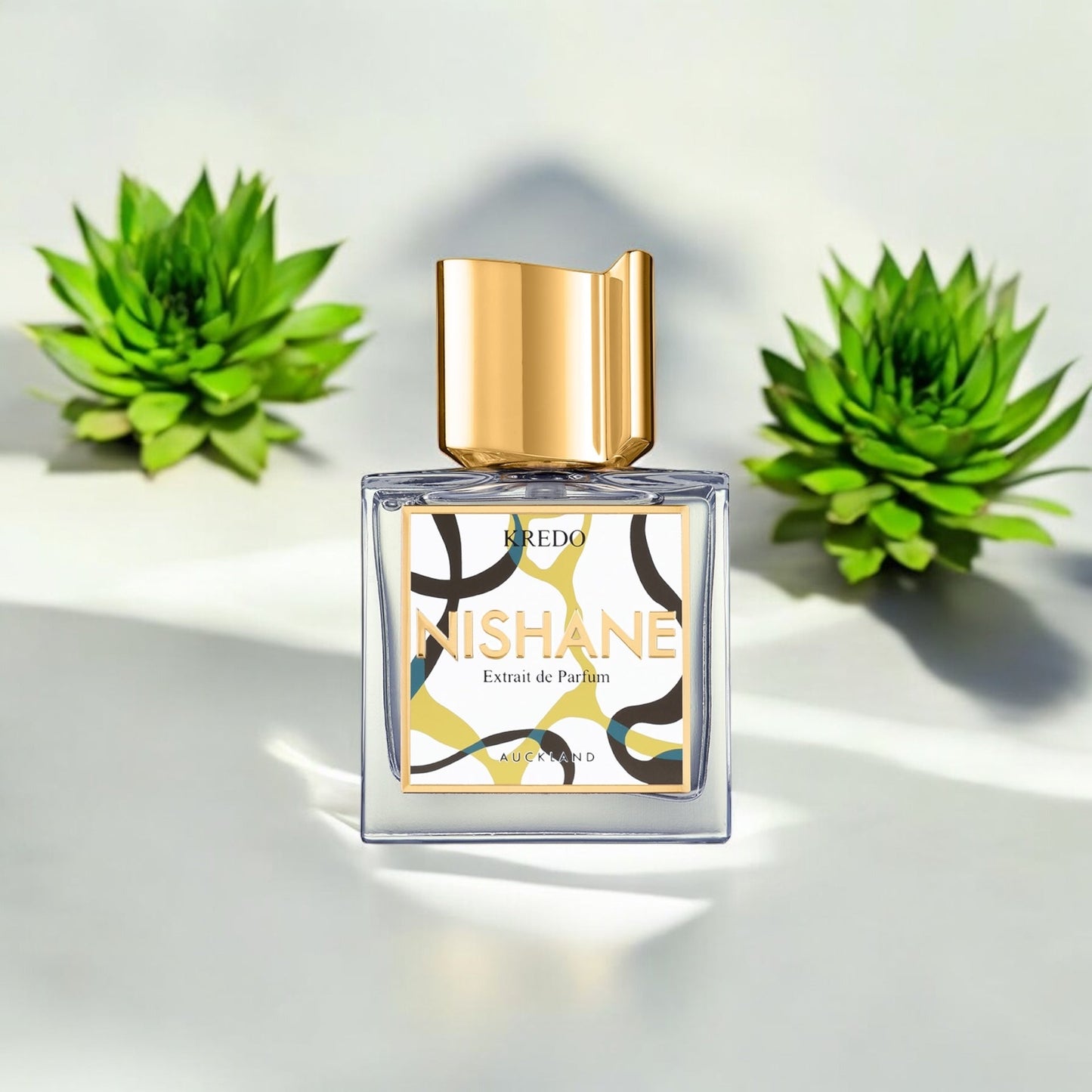 Kredo de Nishane, parfum de niche unisexe aux épices, oud et daim, disponible en parfumerie Casablanca.